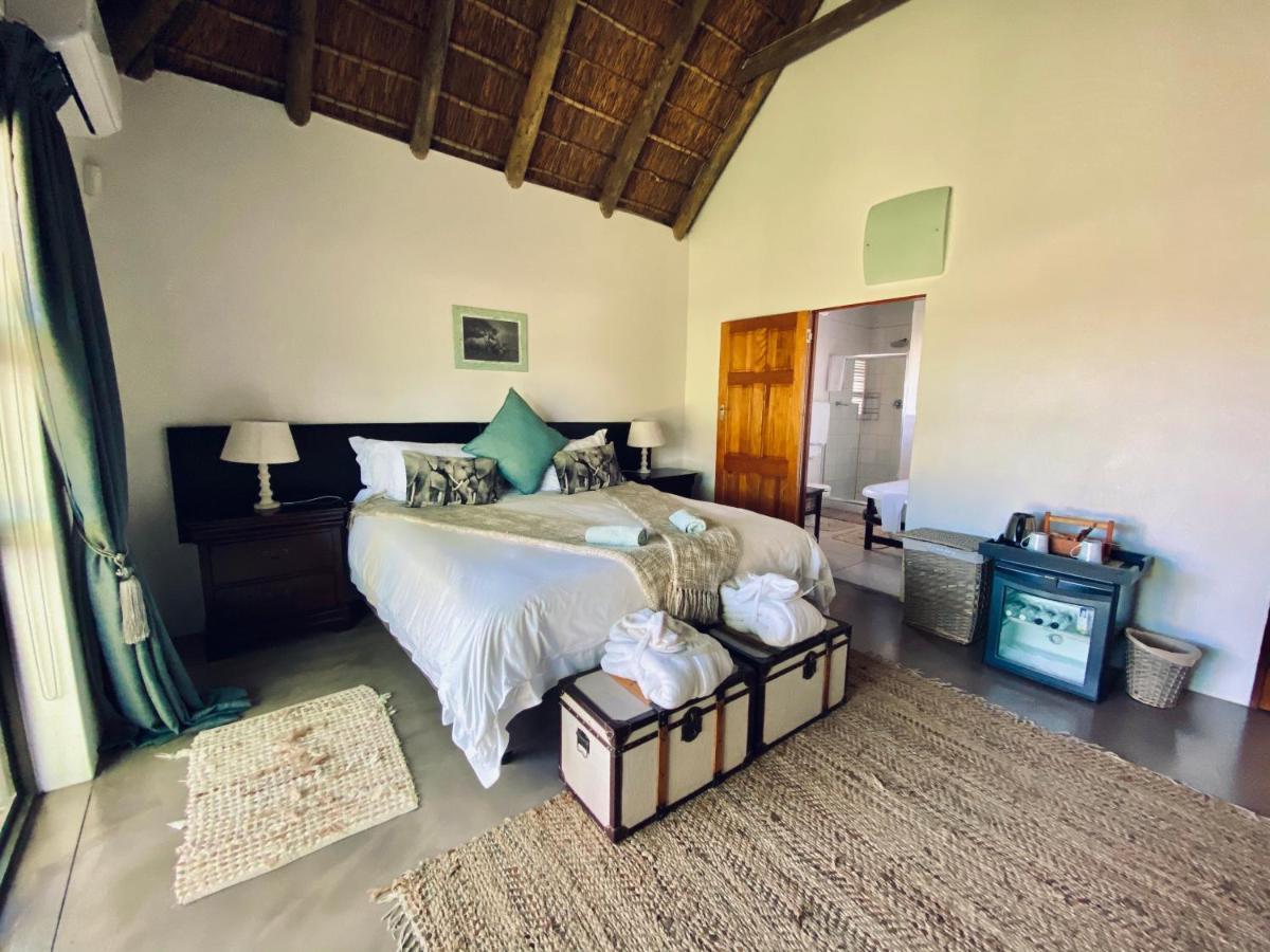 Parkview Safari Lodge โคลเชสเตอร์ ภายนอก รูปภาพ