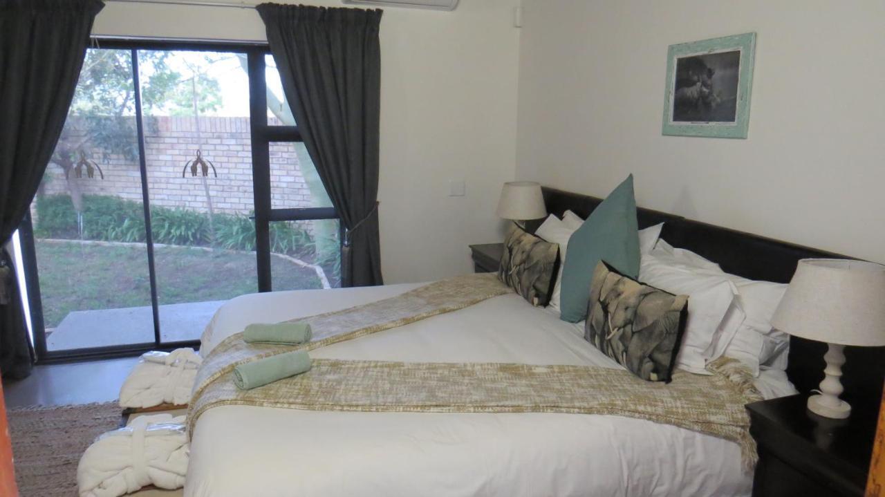 Parkview Safari Lodge โคลเชสเตอร์ ภายนอก รูปภาพ